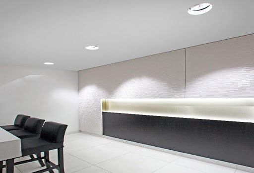 Врезные светильники в потолок, стену или пол - как использовать их в дизайне интерьера?